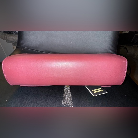 Badgley Mischka Metal Fringe Tassel Bag Purse Silver Chain Crossbody NWT - Picture 10 of 13